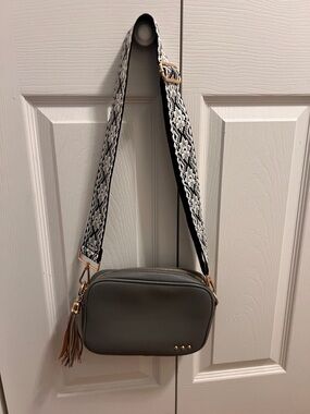 Compact Gray Crossbody Bag with Decorative Jacquard Strap